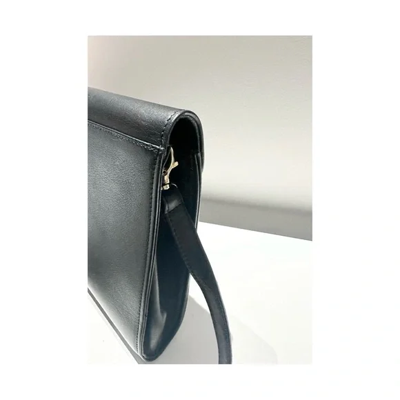 DESORI Leather Shoulder Bag with Sculpted Flap - Picture 7 of 8